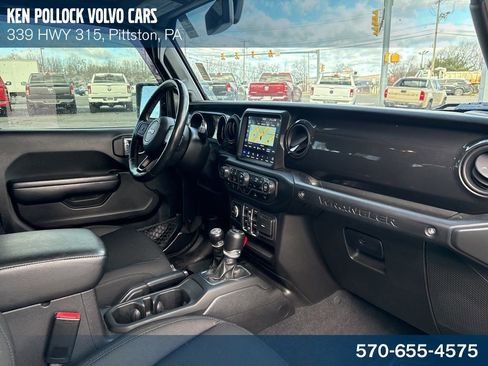 Used 2021 Jeep Wrangler Unlimited Sport image 29