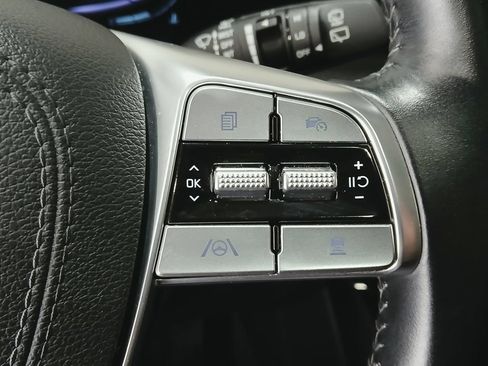 Used 2025 Kia Telluride S FWD image 30