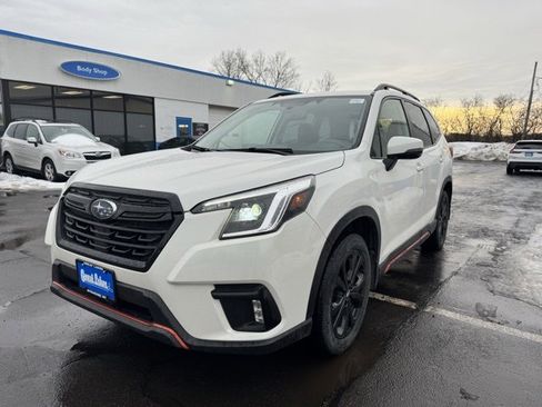 Used 2023 Subaru Forester Sport image 6