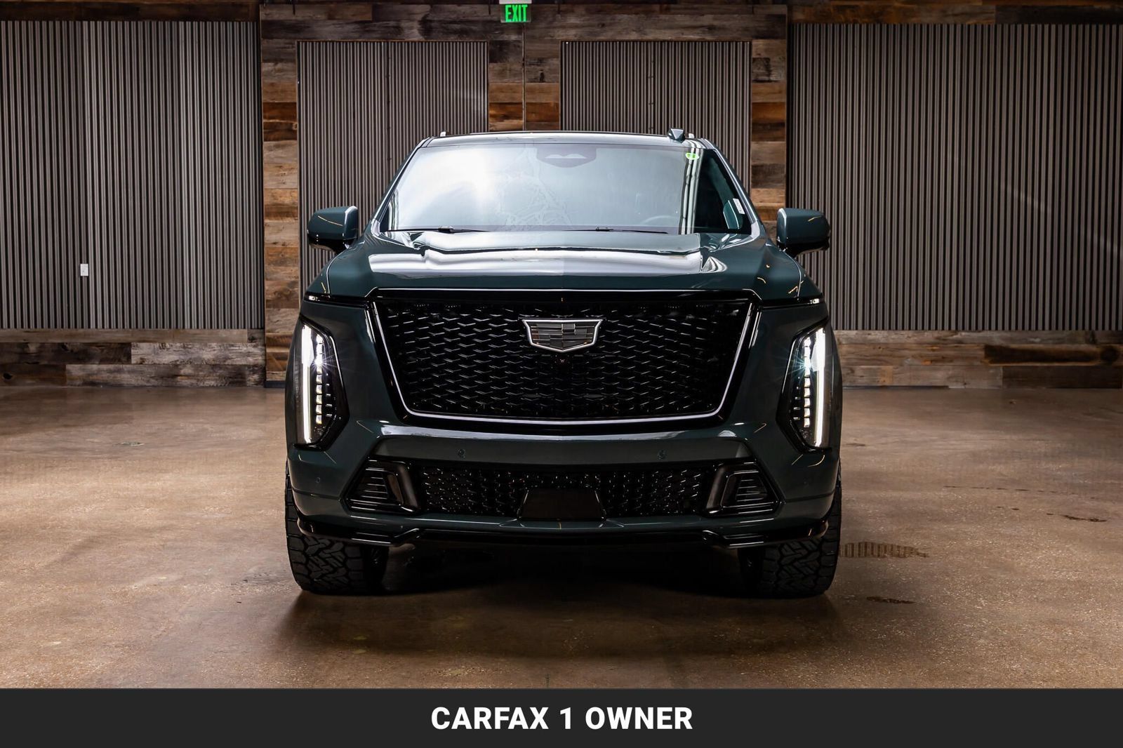 Used 2026 Cadillac Escalade V w/ LPO, ONYX Package AWD/4WD image 4
