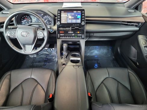 Certified 2022 Toyota Avalon XLE image 8