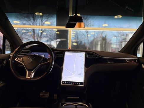 Used 2017 Tesla Model X 75D image 42