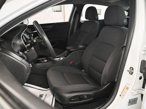 Used 2023 Chevrolet Malibu LT FWD image 19