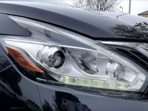 Used 2017 Nissan Murano Platinum w/ Platinum Technology Package image 29