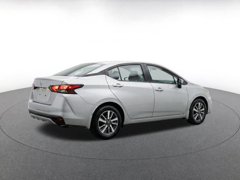Used 2025 Nissan Versa SV FWD image 9