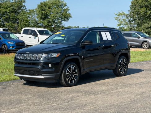 Used 2022 Jeep Compass Limited AWD/4WD image 3