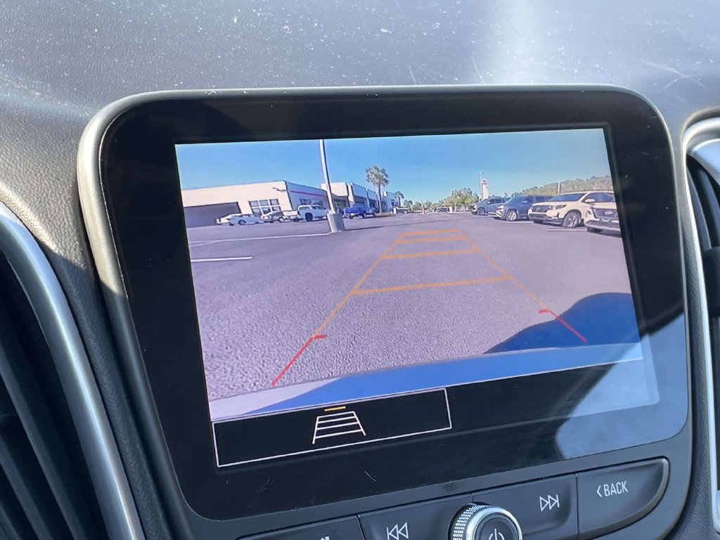 Used 2025 Chevrolet Malibu LT FWD image 28