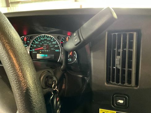 Used 2019 Chevrolet Express 2500 w/ Driver Convenience Package RWD image 23