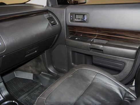 Used 2018 Ford Flex SEL w/ Equipment Group 202A FWD image 43