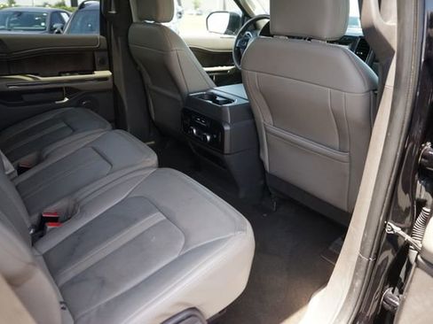 Used 2019 Ford Expedition Limited RWD image 16