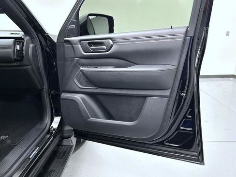 Certified 2025 Nissan Armada PRO-4X w/ Pro-4X Premium Package AWD/4WD image 16