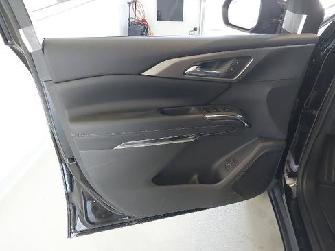 New 2026 Chevrolet Traverse LT image 25