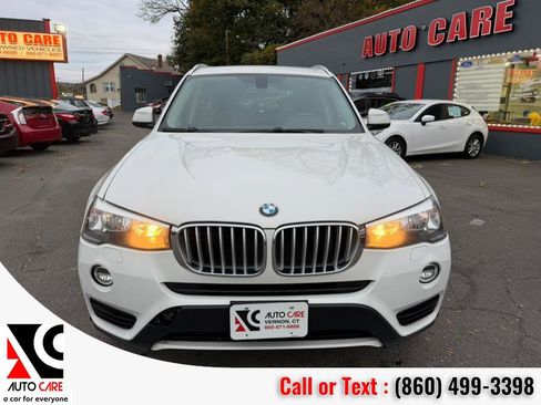 Used 2017 BMW X3 xDrive28i image 2