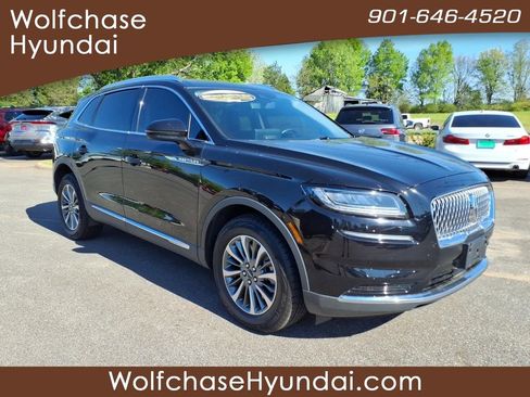 Used 2023 Lincoln Nautilus AWD w/ Premium Package image 7
