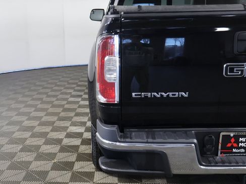 Used 2016 GMC Canyon SLT w/ Driver Alert Package image 10