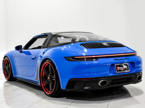 Used 2022 Porsche 911 Targa 4 GTS image 11