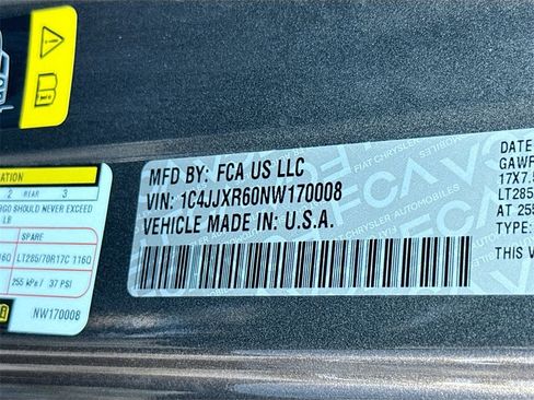 Used 2022 Jeep Wrangler Unlimited Rubicon 4xe image 36