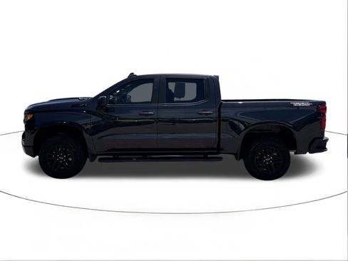 Used 2024 Chevrolet Silverado 1500 Custom Trail Boss w/ LPO, Dark Essentials Package AWD/4WD image 6