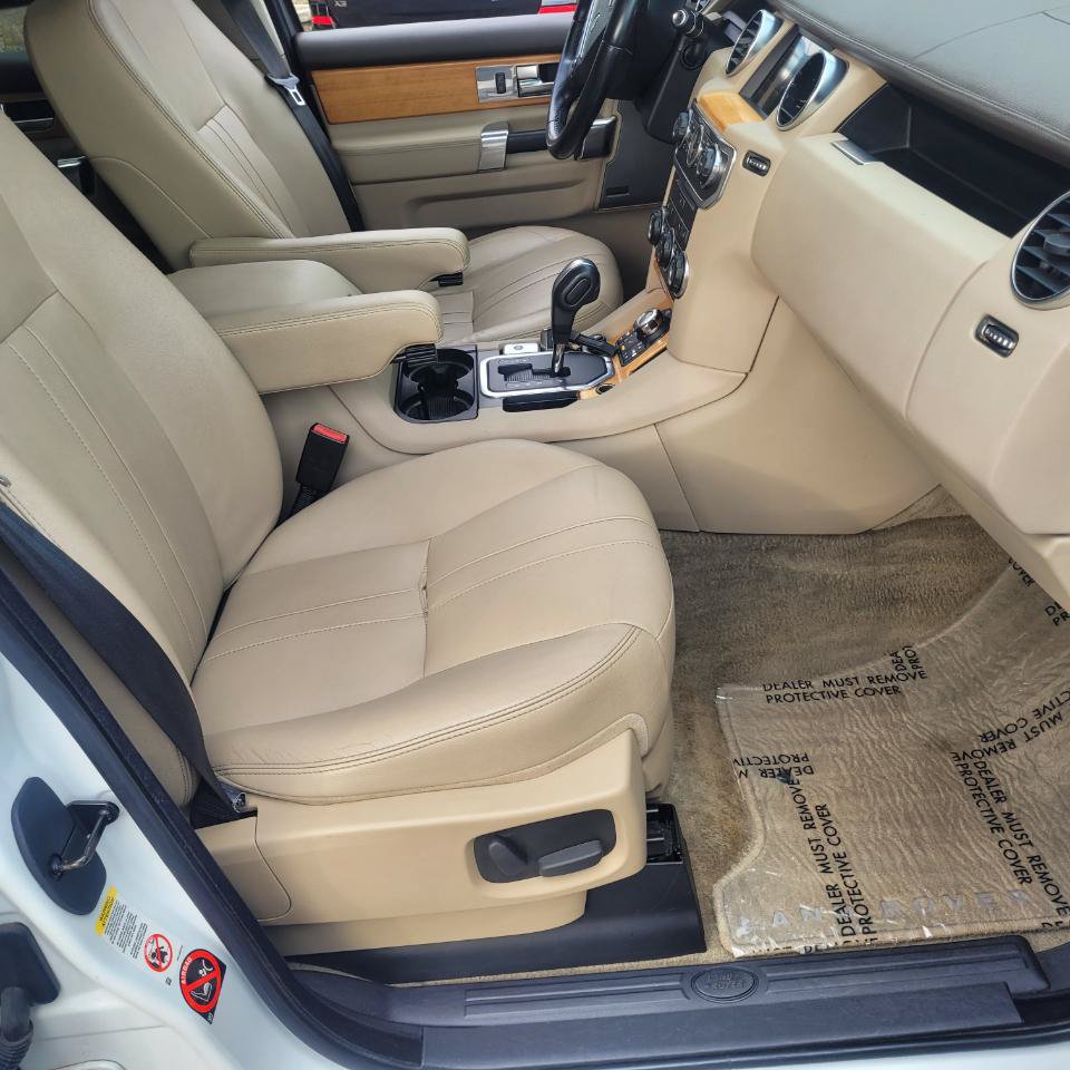 Used 2013 Land Rover LR4 HSE w/ HSE Pkg AWD/4WD image 25