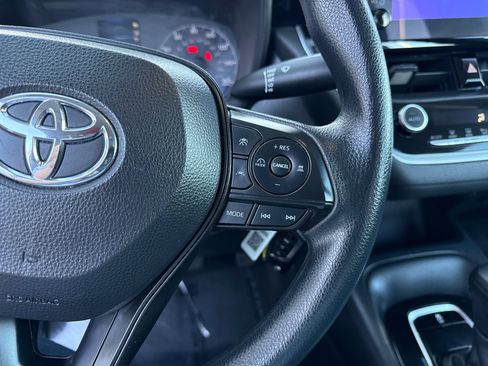 Used 2024 Toyota Corolla LE FWD image 23