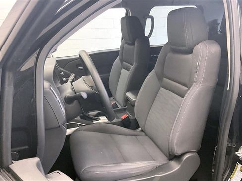 Certified 2024 Nissan Frontier SV image 16