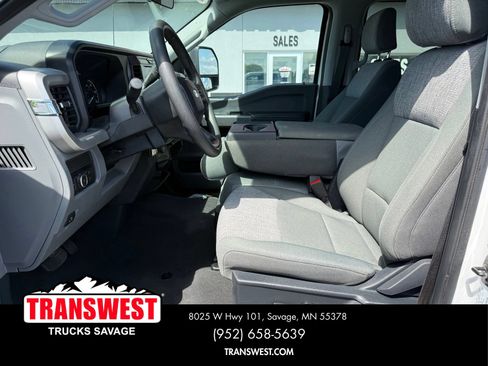 Used 2025 Ford F350 XLT AWD/4WD image 5
