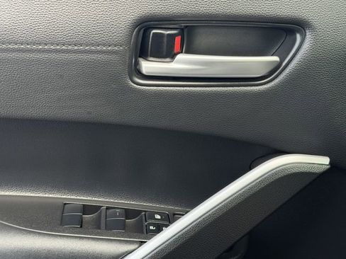 Used 2026 Toyota Corolla Cross XLE w/ Convenience Package image 24