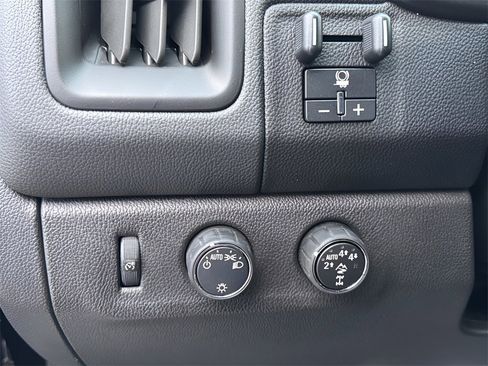 Used 2022 Chevrolet Colorado ZR2 image 20