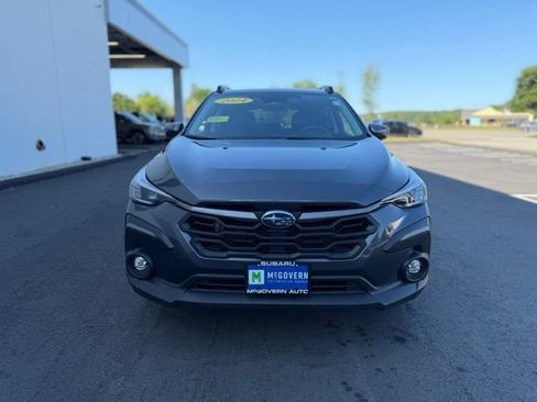 Used 2024 Subaru Crosstrek 2.5i Limited AWD/4WD image 3