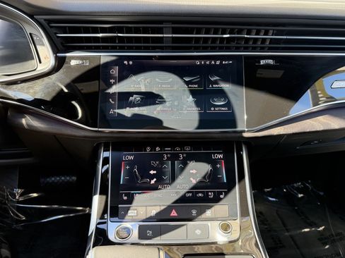 Used 2023 Audi Q7 Premium Plus w/ Premium Plus Package image 22