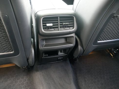 Used 2021 Mercedes-Benz GLE 350 4MATIC image 25