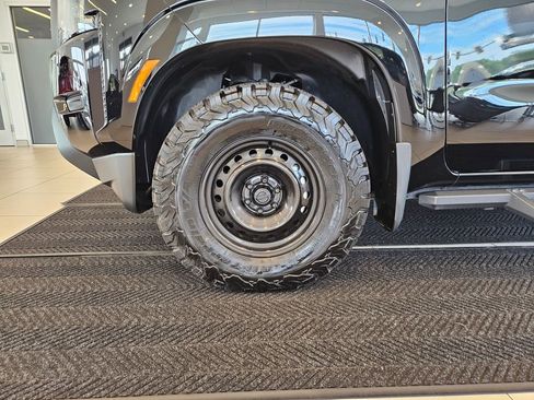 Certified 2022 Nissan Frontier S w/ Technology Package AWD/4WD image 13