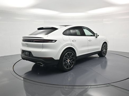 Used 2026 Porsche Cayenne Coupe AWD/4WD image 41