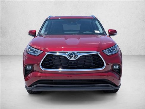 New 2026 Toyota Highlander Limited AWD/4WD image 6