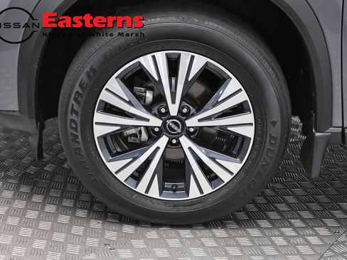 Used 2023 Nissan Rogue SV AWD/4WD image 27