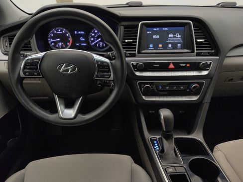 Used 2018 Hyundai Sonata SE FWD image 22