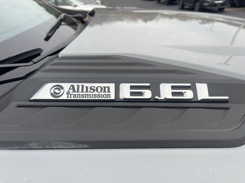 Used 2024 Chevrolet Silverado 2500 Custom w/ Custom Value Package image 29