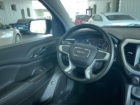 Used 2023 GMC Acadia SLT image 34