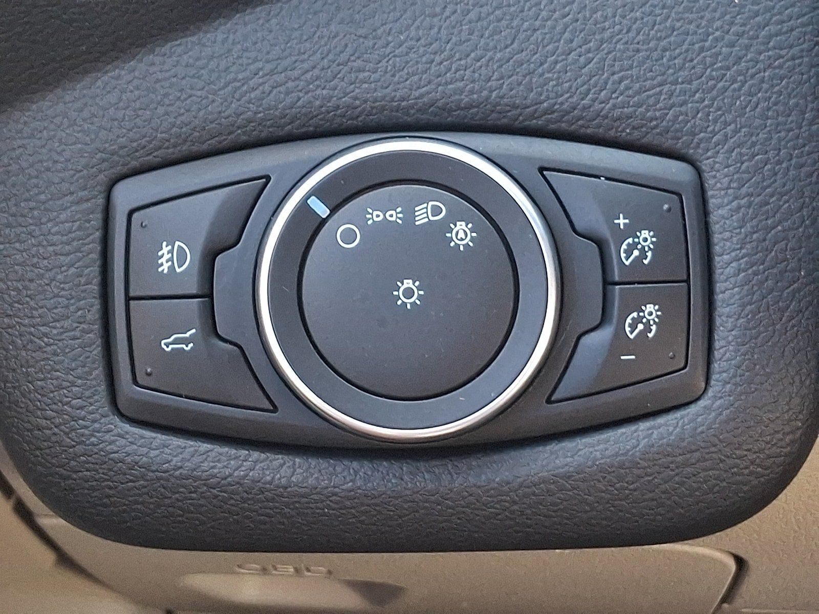 Used 2017 Ford Escape Titanium FWD image 23