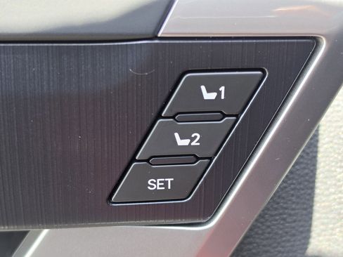 Certified 2025 Toyota Tundra Platinum AWD/4WD image 14
