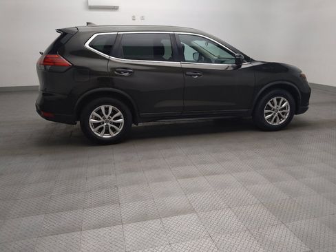 Used 2017 Nissan Rogue S w/ S Family Package FWD image 10