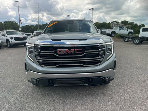 Used 2025 GMC Sierra 1500 SLT AWD/4WD image 2