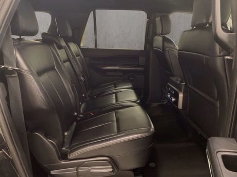 Used 2019 Ford Expedition Max XLT w/ Equipment Group 201A AWD/4WD image 22
