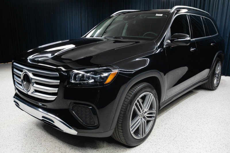 Certified 2026 Mercedes-Benz GLS 450 4MATIC image 1