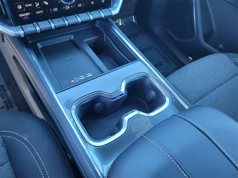 Certified 2025 GMC Acadia Elevation image 27