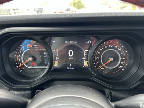 Used 2024 Jeep Wrangler Unlimited Rubicon w/ XTREMEE 35" Tire Package image 35