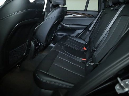 Used 2025 BMW X4 xDrive30i AWD/4WD image 17