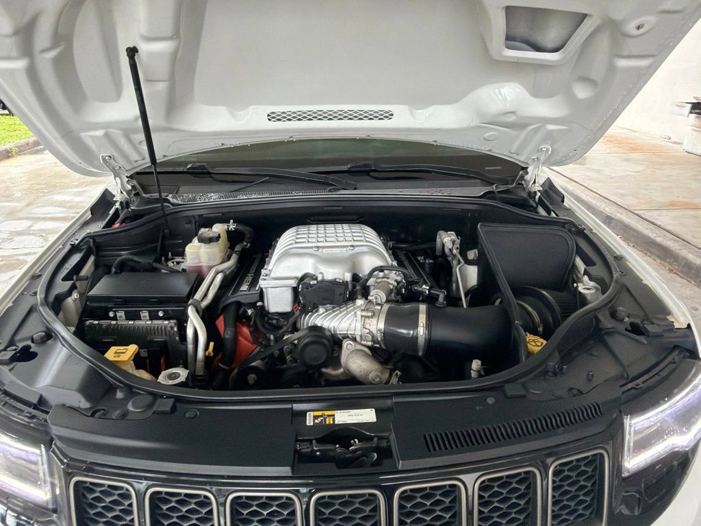 Used 2018 Jeep Grand Cherokee Trackhawk w/ Trailer Tow Group IV AWD/4WD image 13