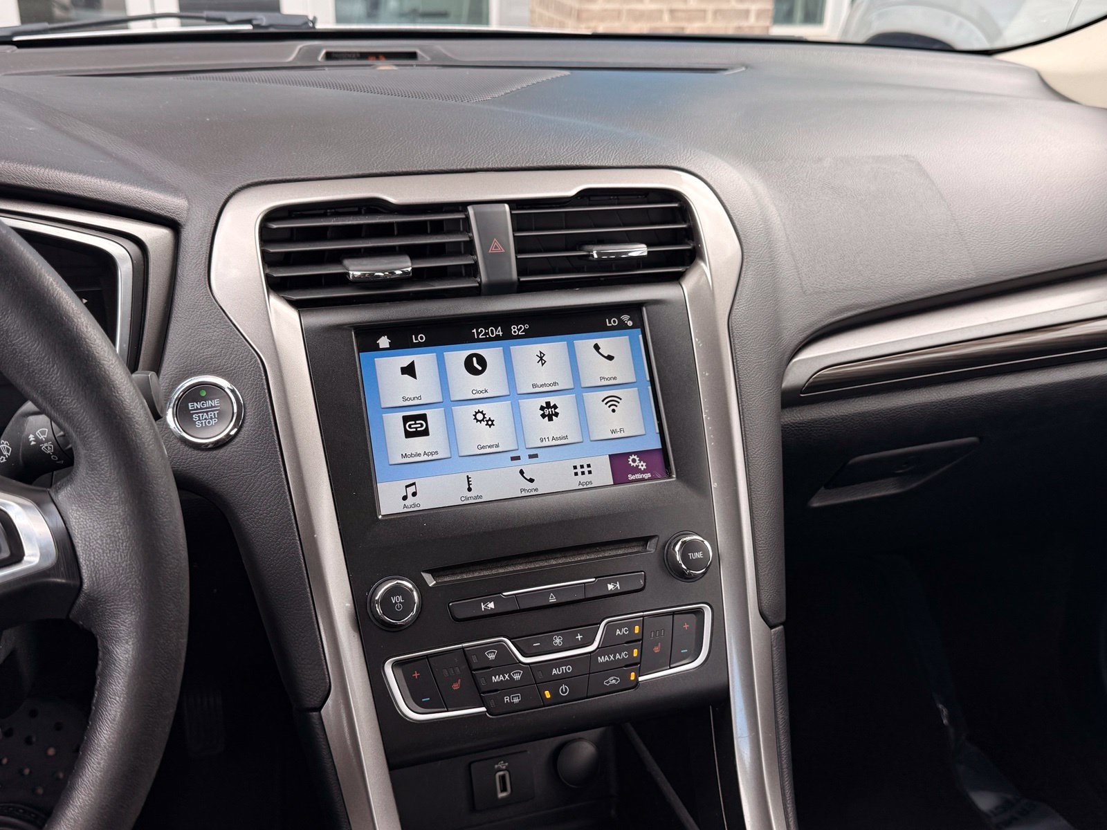 Used 2018 Ford Fusion SE w/ Equipment Group 602A FWD image 33