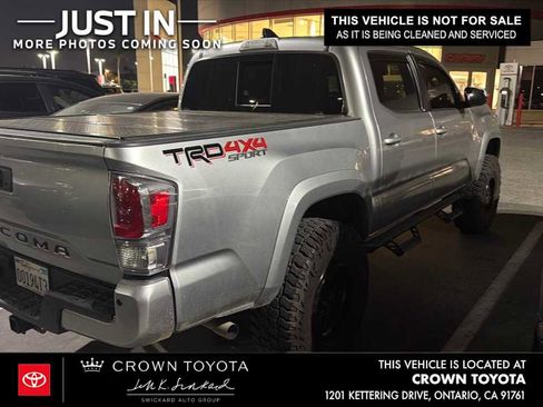 Used 2023 Toyota Tacoma TRD Sport w/ Advanced Technology Package AWD/4WD image 2